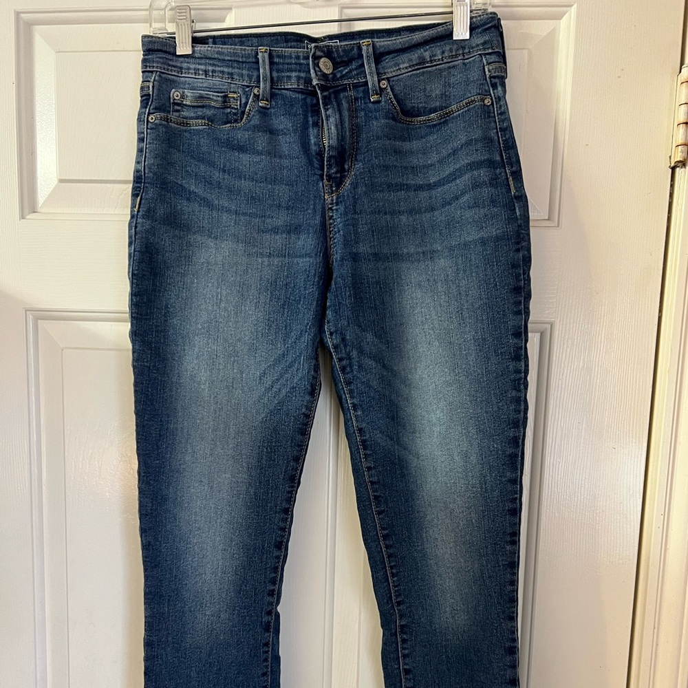 Levi Strauss mid-rise skinny jeans size 4